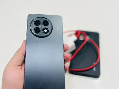 One Plus Ace5 13R 12/256 Pta Approved - photo 1