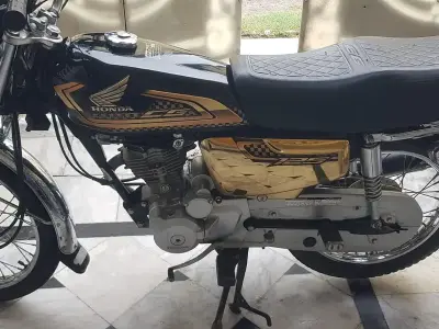 Honda CG 125 Gold Edition 2025| Like New Condition | Urgant Sale - photo 1