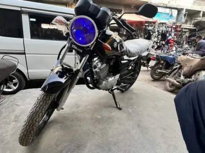 Yamaha YB125Z-DX 2026 - Showroom Condition - Karachi Registered - photo 2