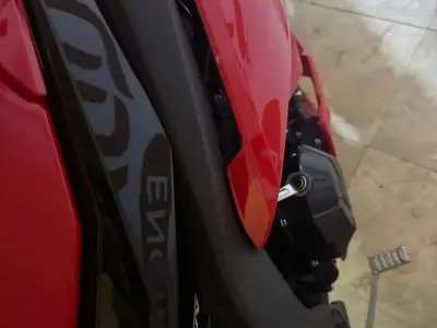 Yamaha YZF-R1 – 2025 Model | Premium Sports Bike | Immaculate Conditio - photo 9