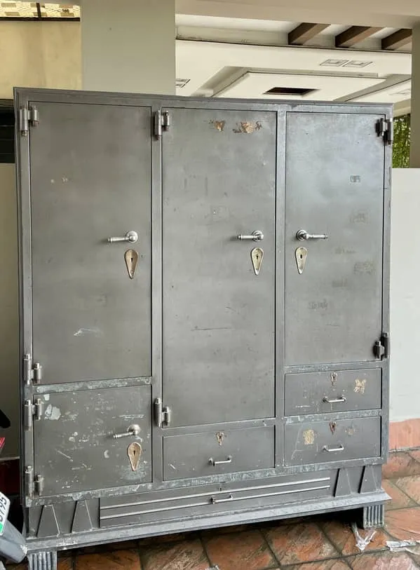 Almari / Safe Almari / Metal Wardrobe for Sale
