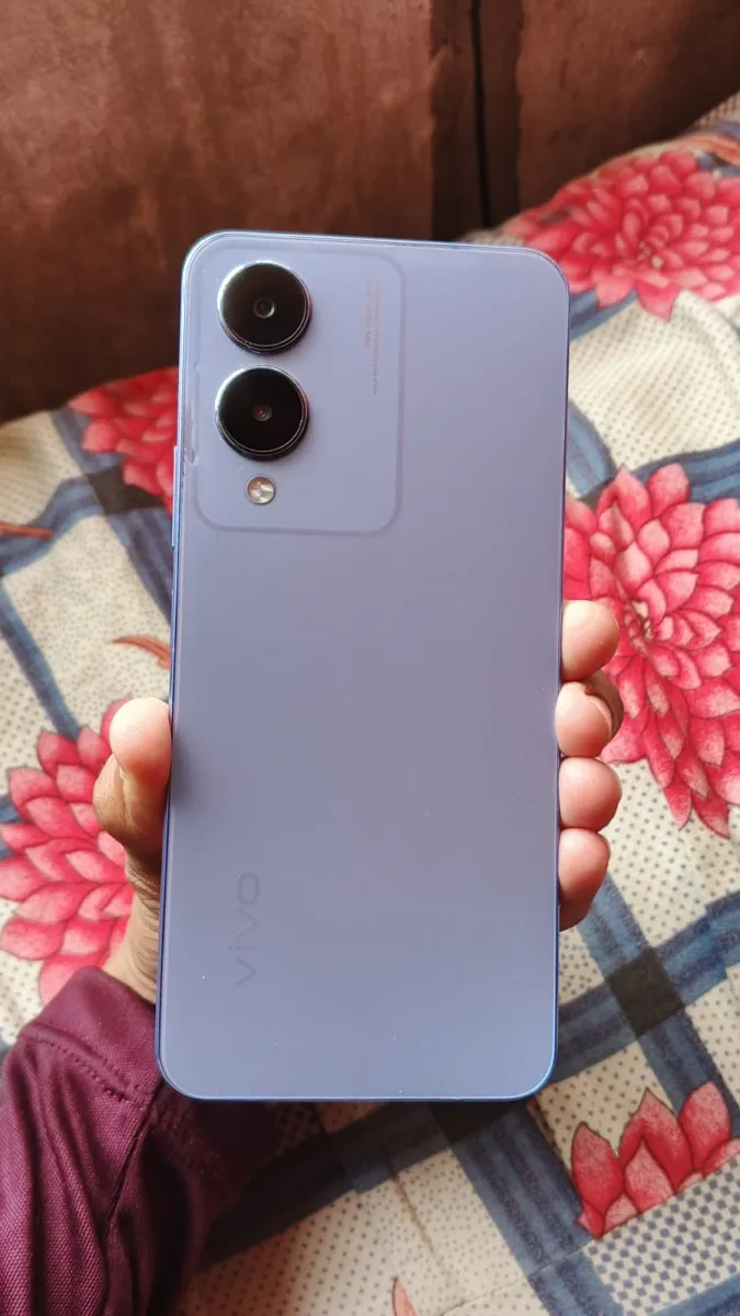 Vivo y17s 6/128 Original Box Charger 