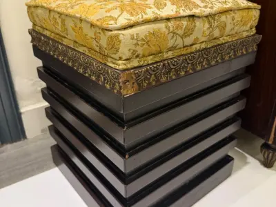 Bed set with dresser  - photo 6