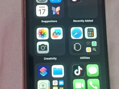 Iphone XS max, Golden ,non PTA sim locked - photo 9
