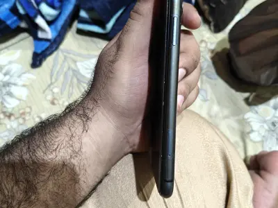 Iphone 11 wth box - photo 3
