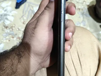 Iphone 11 wth box - photo 5
