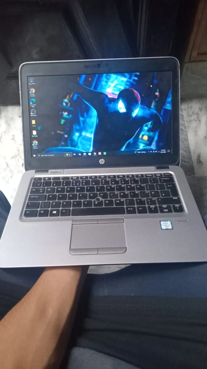HP Elite Book i5 6Gen Fully Okay 