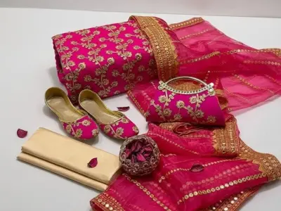 Marbel Gotta Embroidery Pink Suit Set With Khussa & Clutch - photo 2