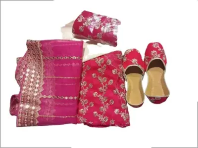 Marbel Gotta Embroidery Pink Suit Set With Khussa & Clutch - photo 3