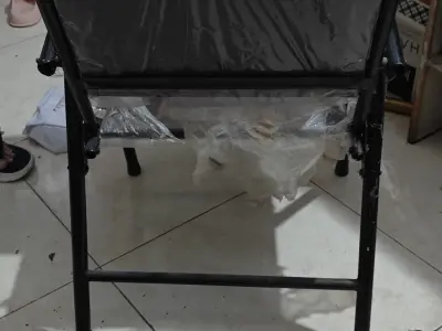 2 Study Folding Chairs for children -Excellent Condition - photo 5