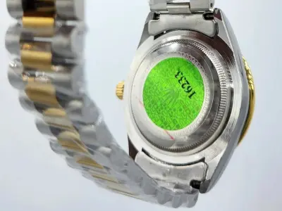 Trendora Stainless Steel Chain Strap Watch - photo 4