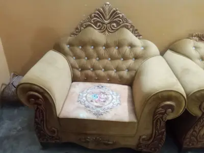 Slightly use sofa and table set - photo 2