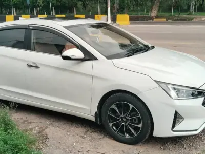 Hyundai Elantra 2022 - photo 1