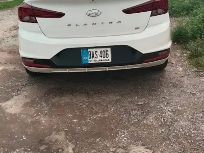 Hyundai Elantra 2022 - photo 2