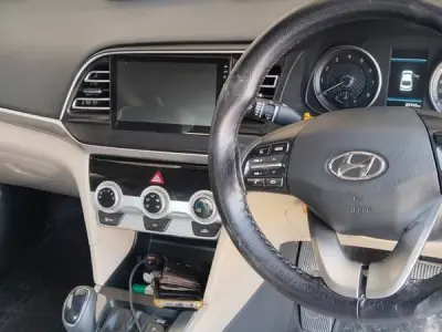 Hyundai Elantra 2022 - photo 9
