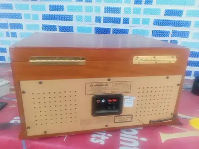 turntable records player - photo 6