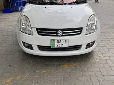 Suzuki Swift 1.3 DLX - photo 1