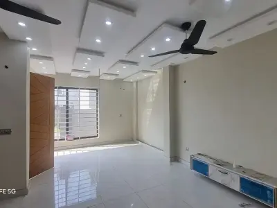 5 MARLA BEAUTIFUL HOUSE AVAILABLE FOR SALE IN PRIME LOCATION AT PARK VIEW CITY - photo 6