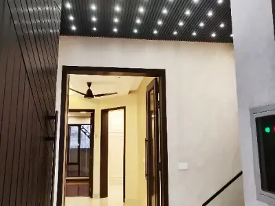 10 Marla Elegant House Available For Sale In Bahria Town Lahore - photo 4