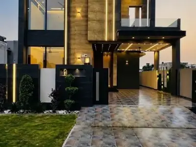 10-Marla Brand New Ultra Luxury Modren House For Sale In Bahria Town Lahore. - photo 1