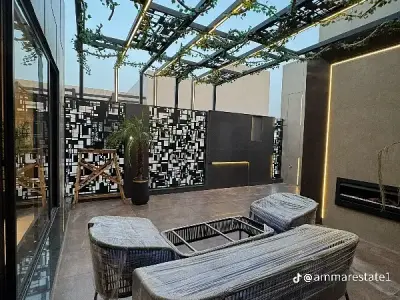 10-Marla Brand New Ultra Luxury Modren House For Sale In Bahria Town Lahore. - photo 2