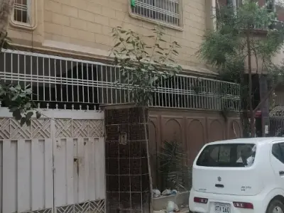 House ground plus 1 +half full marble flooring kda lease north karachi sector 8 - photo 2