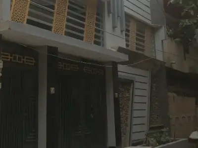 House ground plus 3 West open excellent new condition north karachi sector 11E - photo 1