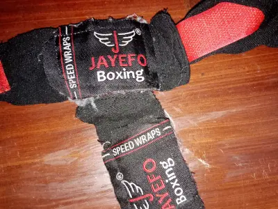 Everlast New Filled Boxing Bag Gloves and wraps - photo 3