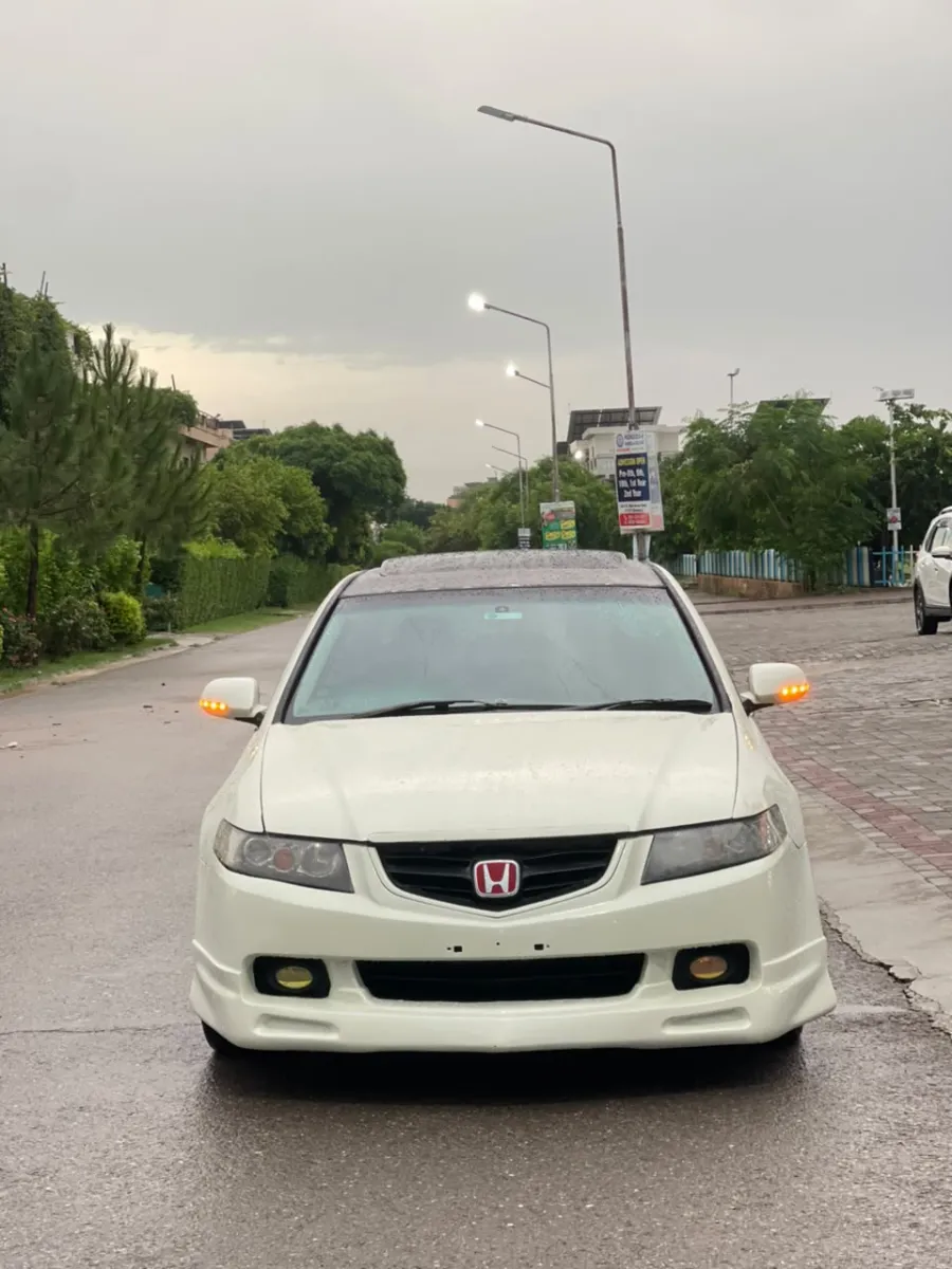 Honda Accord CL9 For Sale
