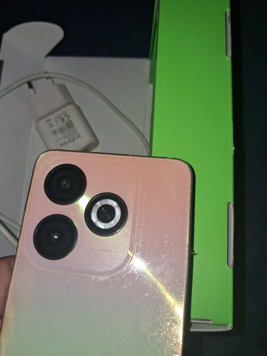 Infinix Smart 8 – 4GB RAM / 64GB Storage