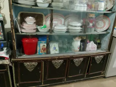 Urgent Sale! Large Wooden Crockery Showcase - photo 2