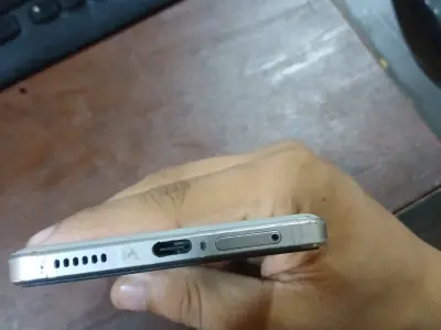 Vivo IQOO Z10 turbo - photo 2