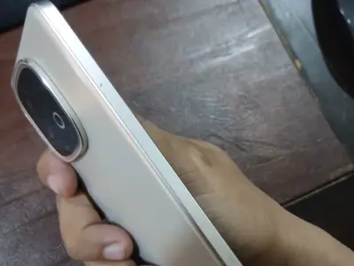 Vivo IQOO Z10 turbo - photo 4