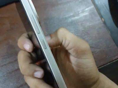 Vivo IQOO Z10 turbo - photo 5