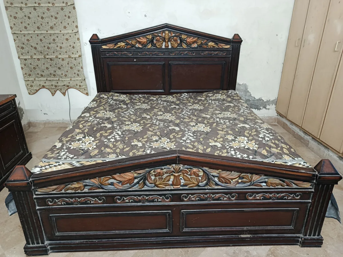 King Size Bed with Mattress and Dressing Table for Sale in Rawalpindi
