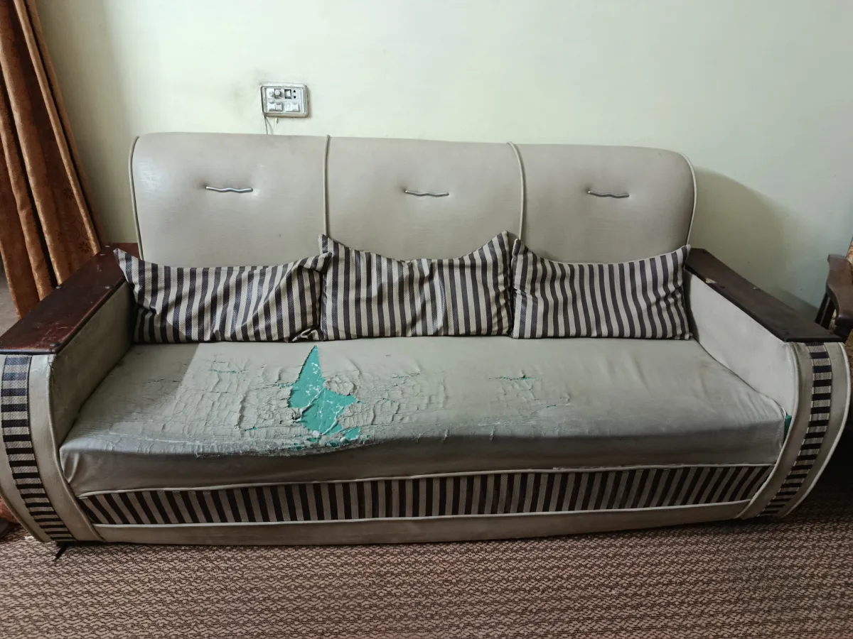 5 Seater Sofa Set with Covers for Sale in Rawalpindi