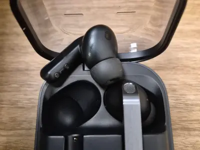 Samsung Galaxy Buds 4 Pro - photo 3