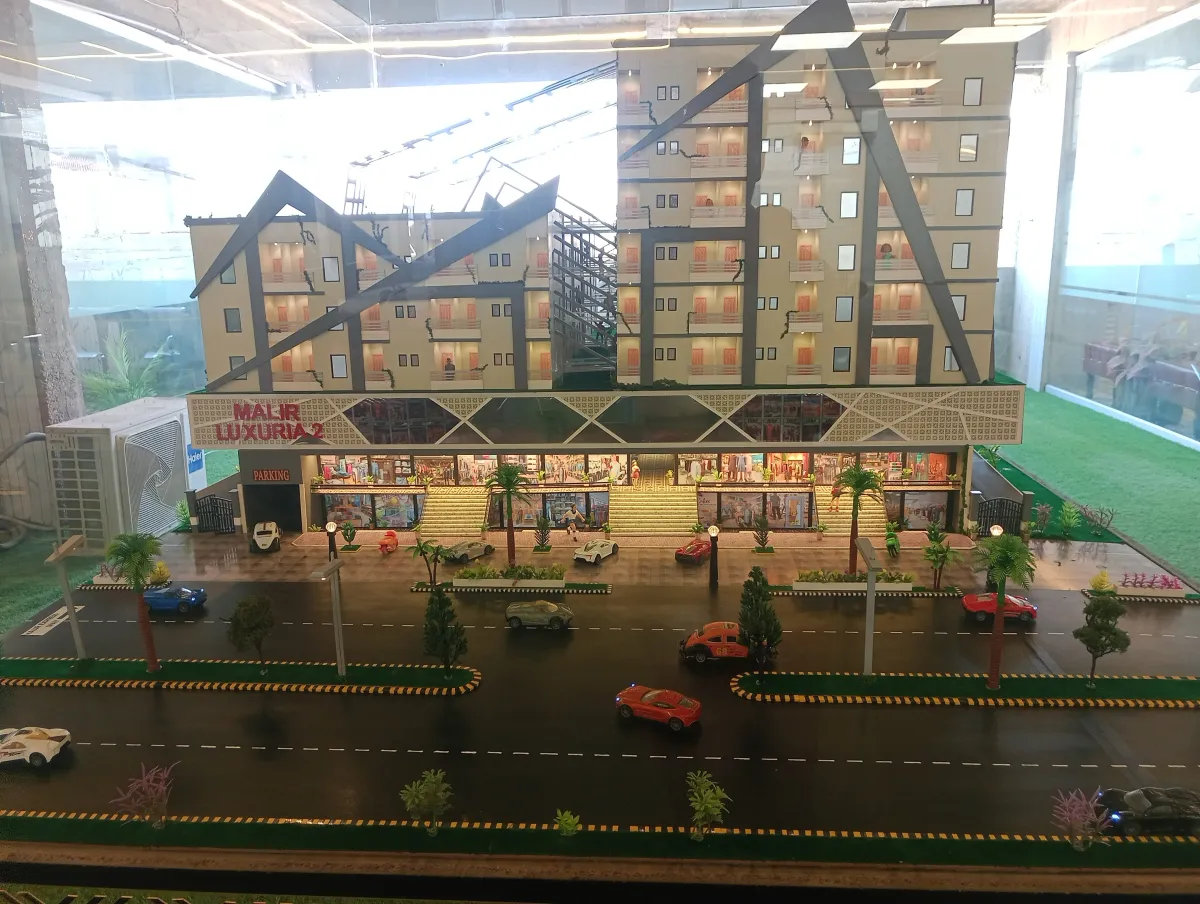 Shops and Foodcourts on Installment