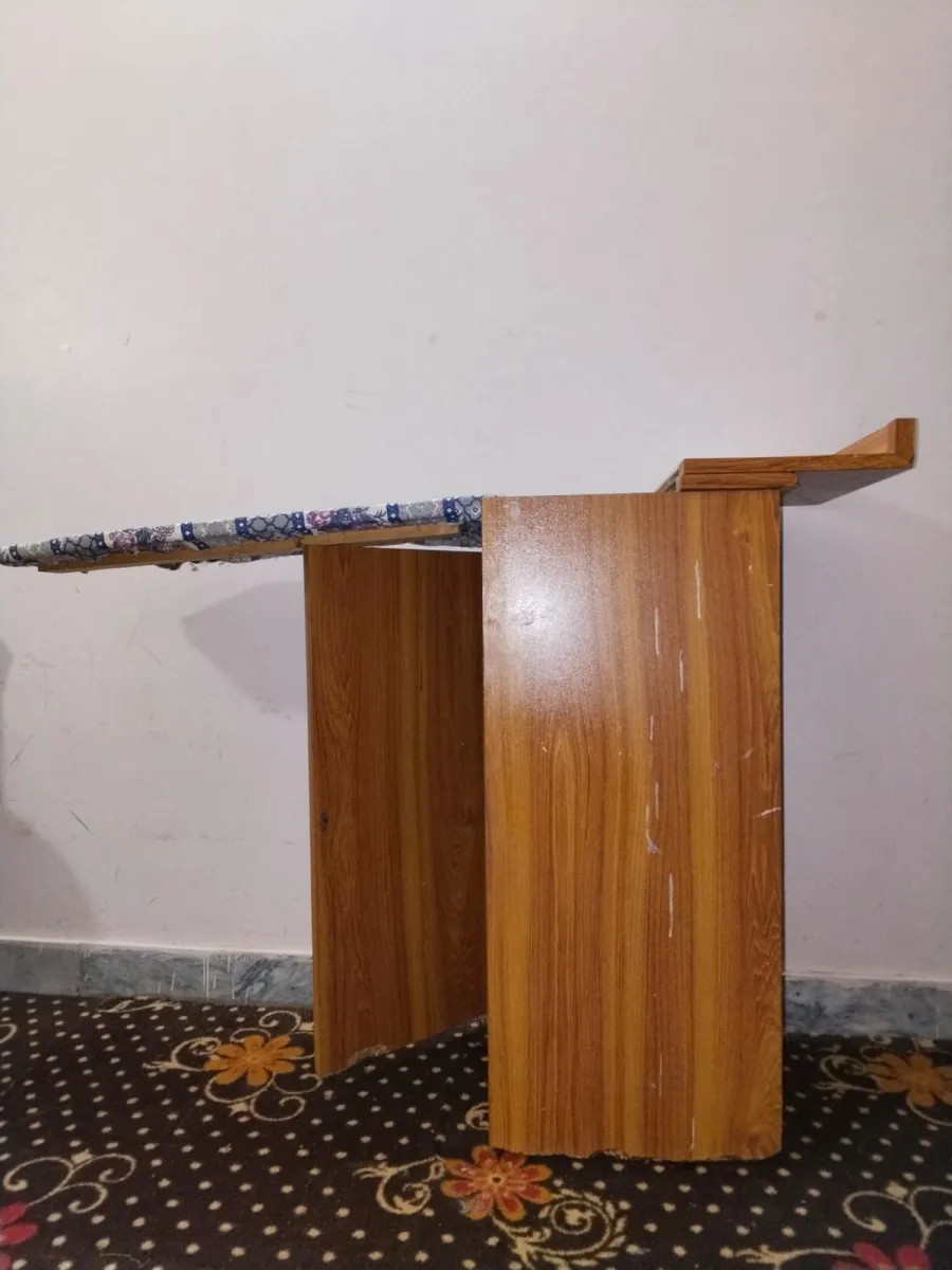 Foldable wooden iron stand