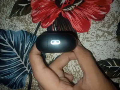 Pair Airpods pro - photo 2