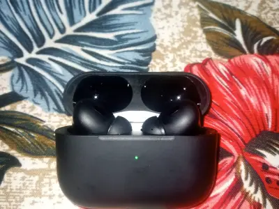 Pair Apple earpods with type c cable - photo 4