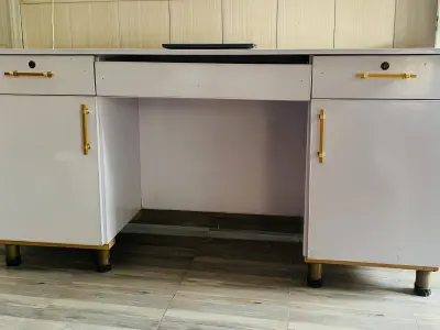 Modern White Study Table with Golden Handles – 68 Inches - photo 2