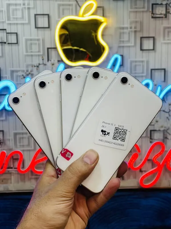 Apple iPhone SE 2023