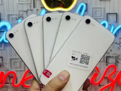Apple iPhone SE 2023