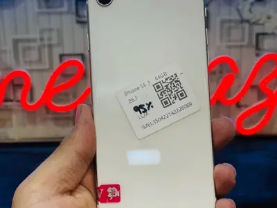 Apple iPhone SE 2023 - photo 2