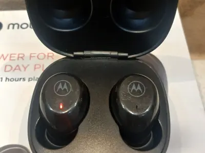 🎧 Motorola Moto Buds 105 - photo 4