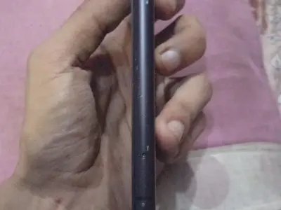 I phone 11 - photo 2