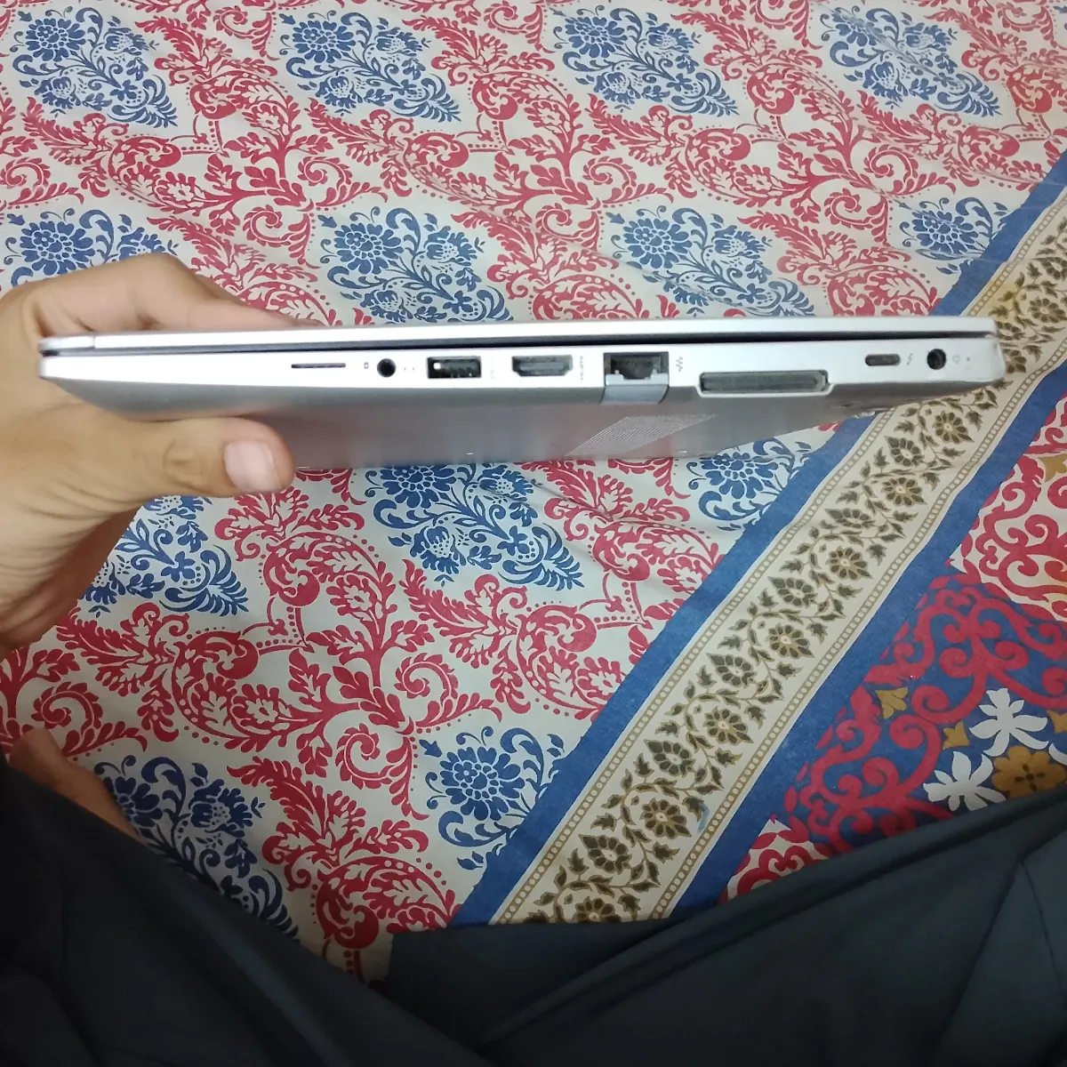 HP elitebook 830 g5 used 8gb RAM 238gb ROM