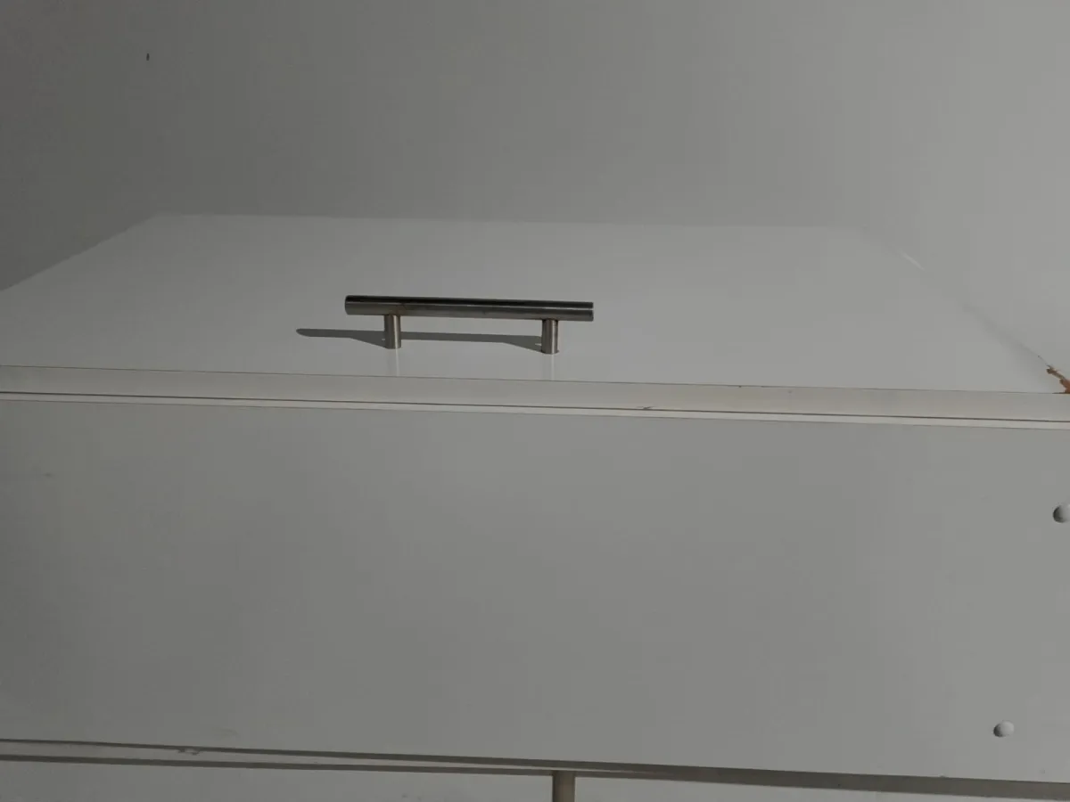 Washroom Vanity with Three Parts and Wooden Construction
