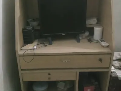 Computer Table in Good Condition